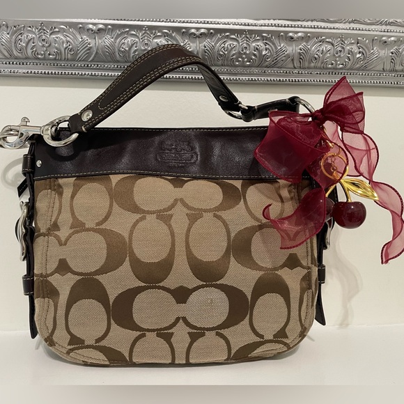 Coach 12657 Zoe hobo bag - Picture 3 of 11